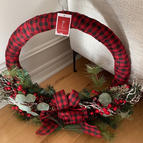 Artificial Christmas Wreath - 24-inch, Unlit - Picture 4 of 4
